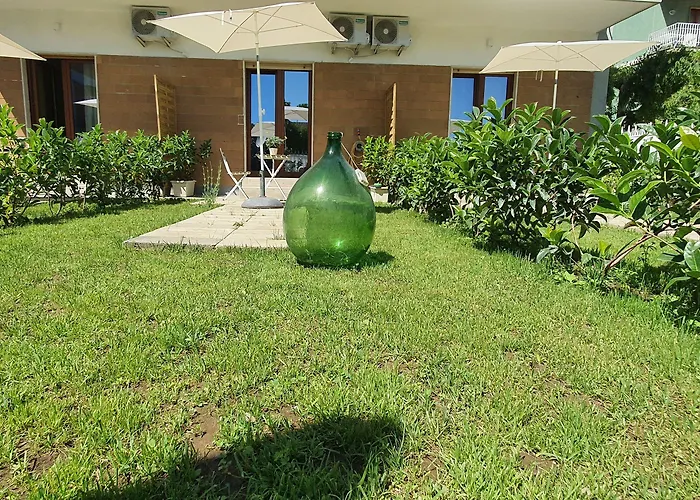 Maison Ligea Bed & Breakfast 4*